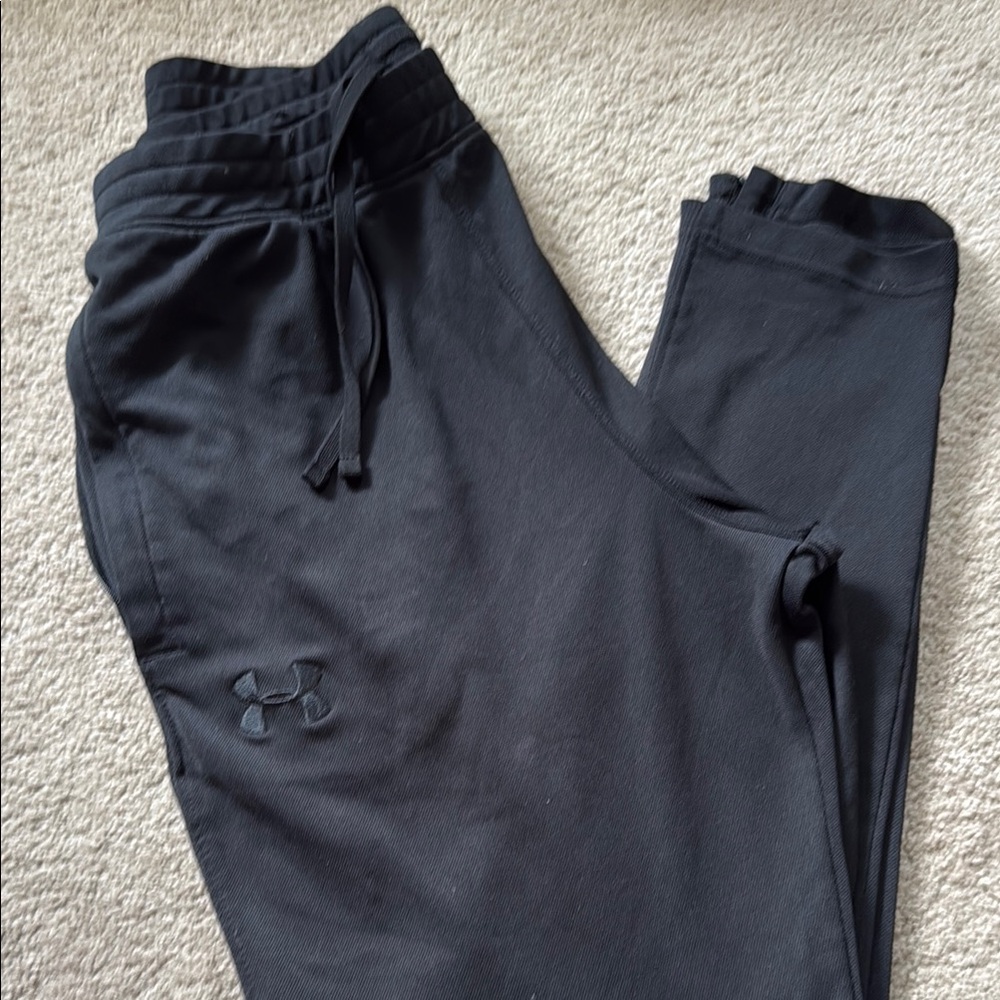 Under Armour Black Athletic Pants with Zippered Bottoms Size Medium